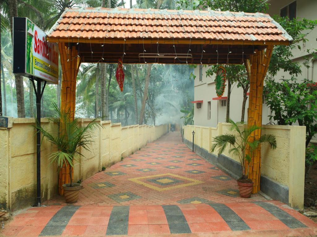 Savithri Inn Bamboo Cottages & Resorts Varkala Eksteriør billede