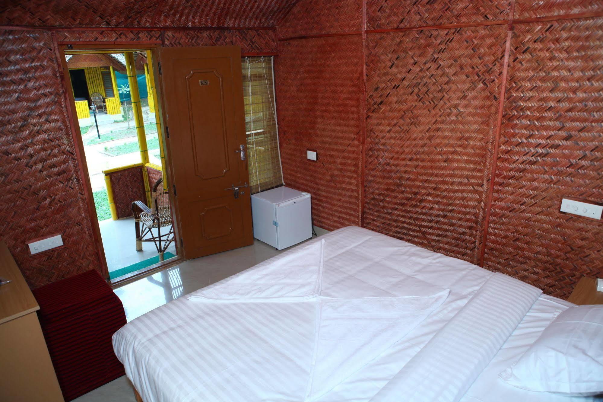 Savithri Inn Bamboo Cottages & Resorts Varkala Eksteriør billede