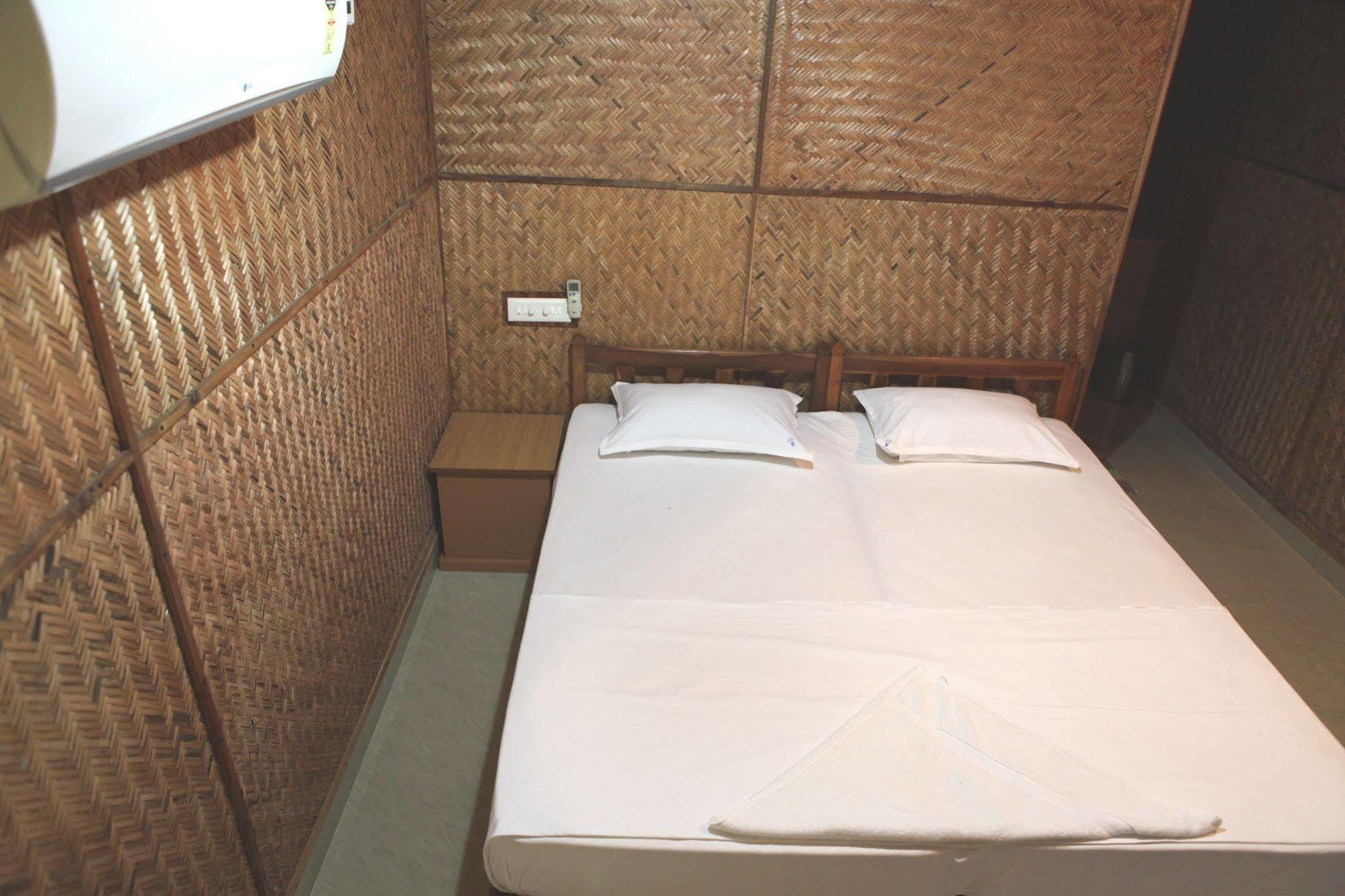 Savithri Inn Bamboo Cottages & Resorts Varkala Eksteriør billede