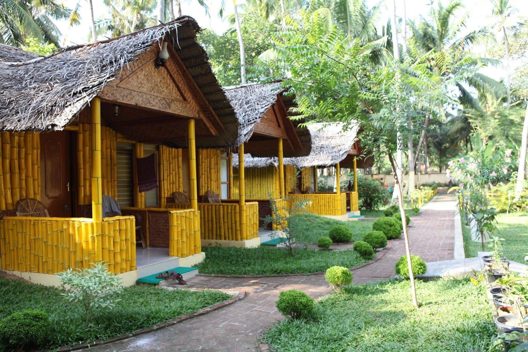Savithri Inn Bamboo Cottages & Resorts Varkala Eksteriør billede