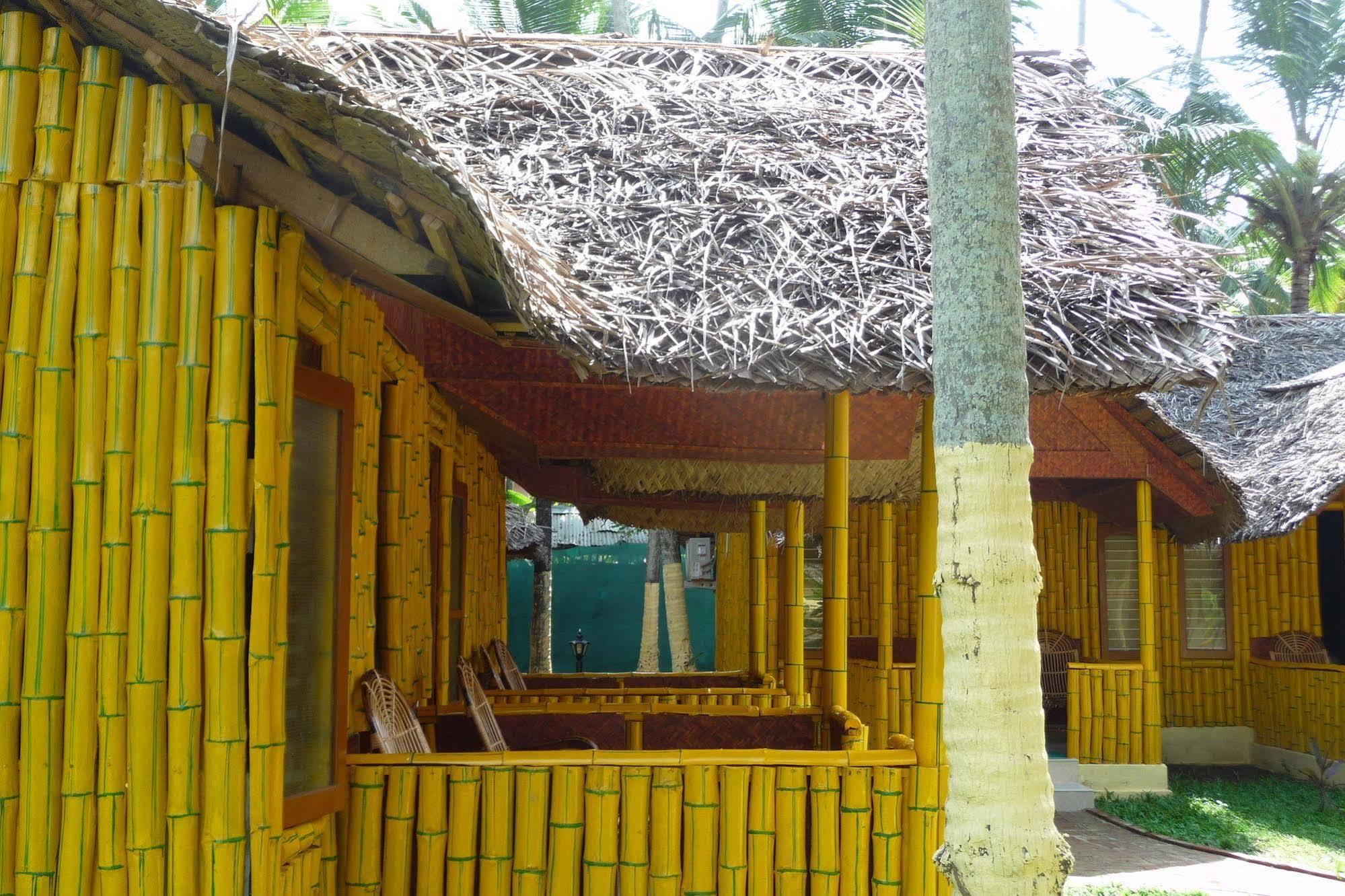 Savithri Inn Bamboo Cottages & Resorts Varkala Eksteriør billede